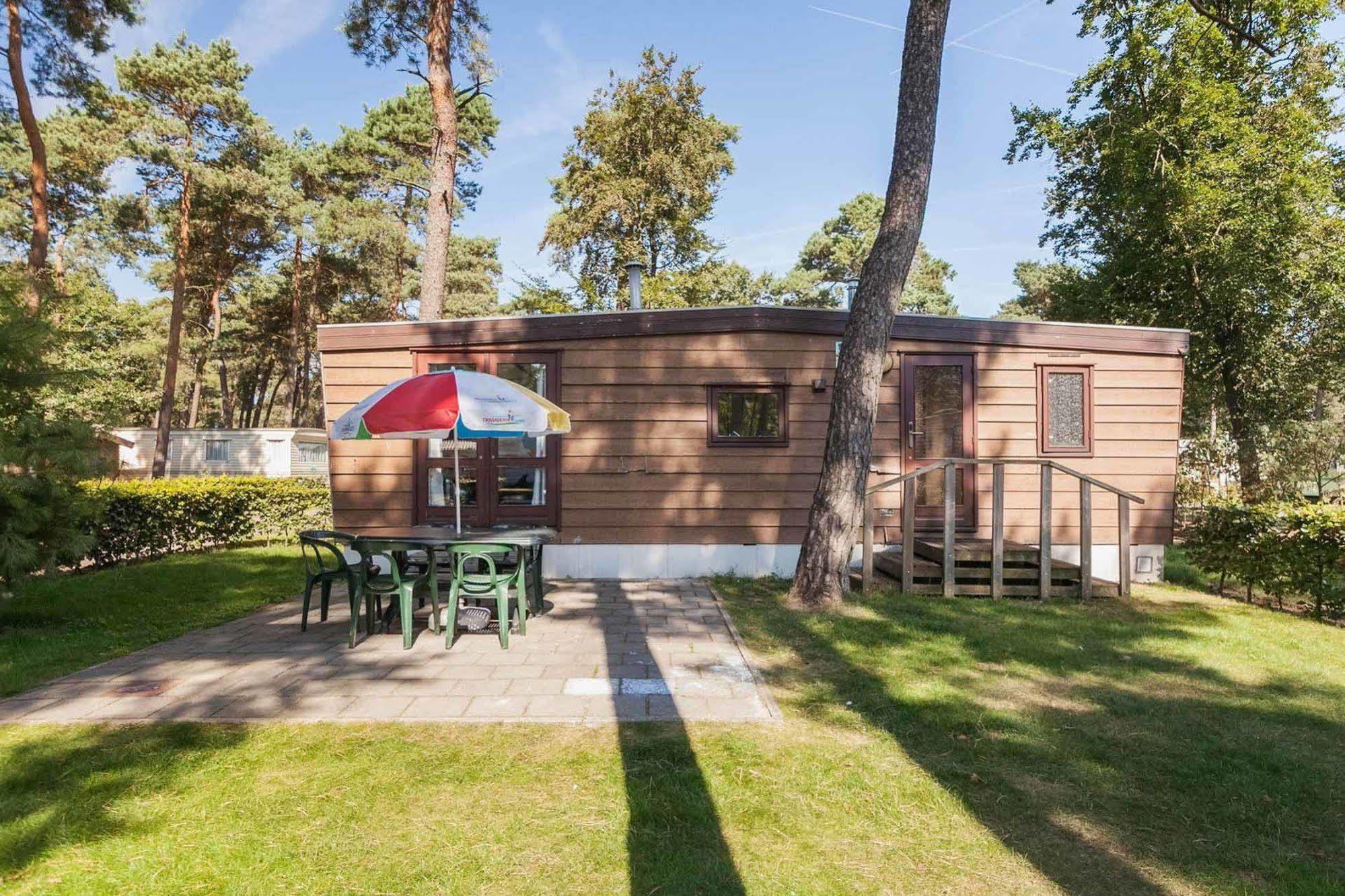 Oostappen Vakantiepark Arnhem Bv Esterno foto